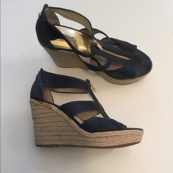 Michael Kors Damita sandals - Picture 1 of 5